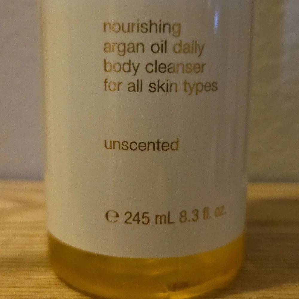 Josie Maran Argan cleansing oil for body, Brand New. - Picture 3 of 5